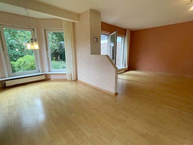 Wohn-/Essbereich mit Erker