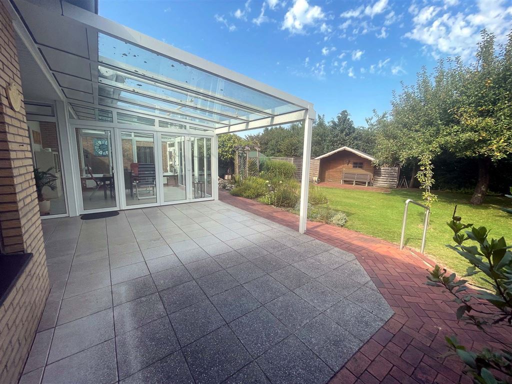 Glasüberdachte Terrasse