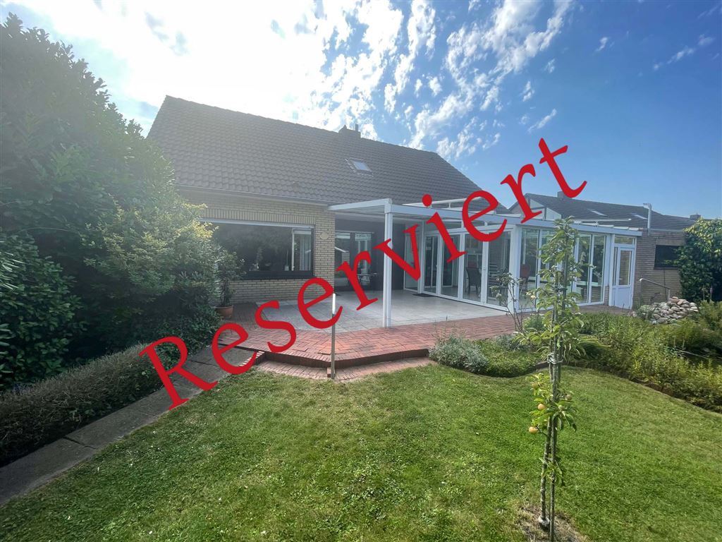 Nordhorn - Familientraum mit Wintergarten, Garage, Carport und herrlich angelegtem Grundstück