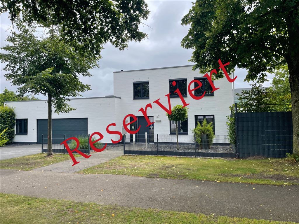 Nordhorn - Gewerbeimmobilie mit anspruchsvollem Wohnbereich – repräsentativ und vielseitig!